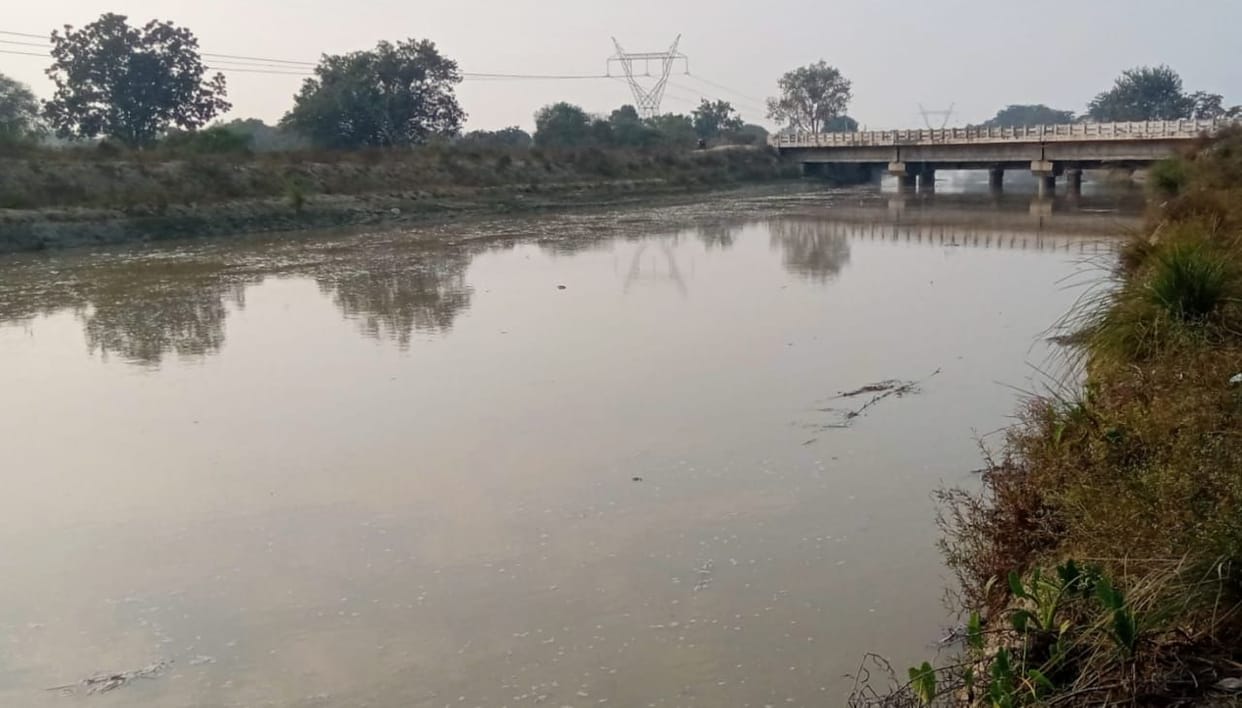 Water reaches the bottom of Ramganga Canal, farmers worried