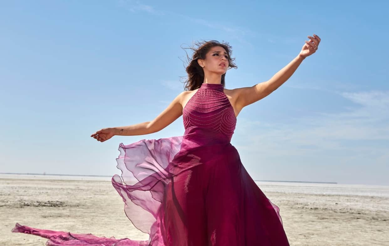 Youngest pop sensation dhvani bhanushali to do a live concert on Sunday in a mumbai theatre
