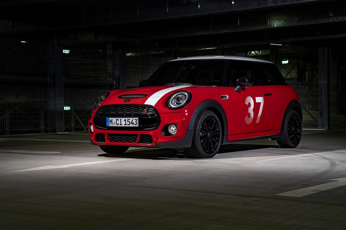 MINI Paddy Hopkirk Edition launched in india mini paddy hopkirk edition price know the details of car