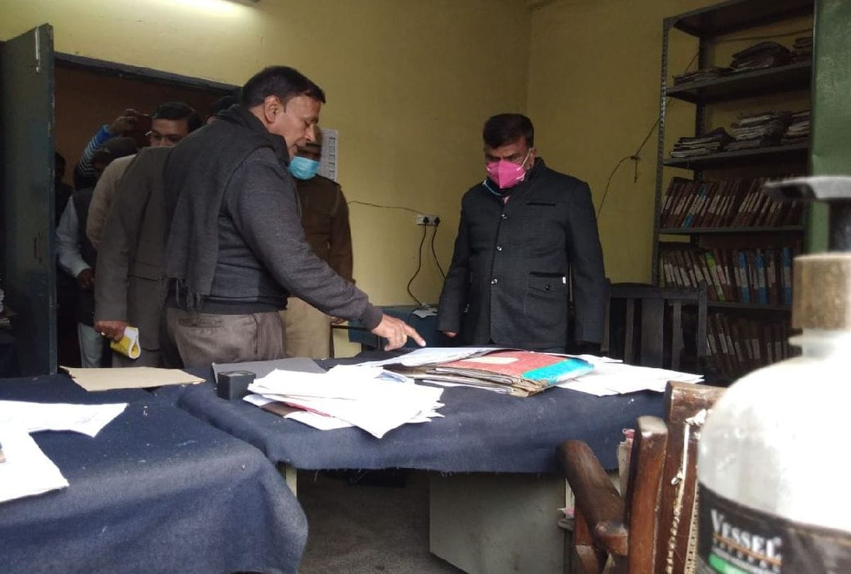 Police inspector create high voltage drama in mathura