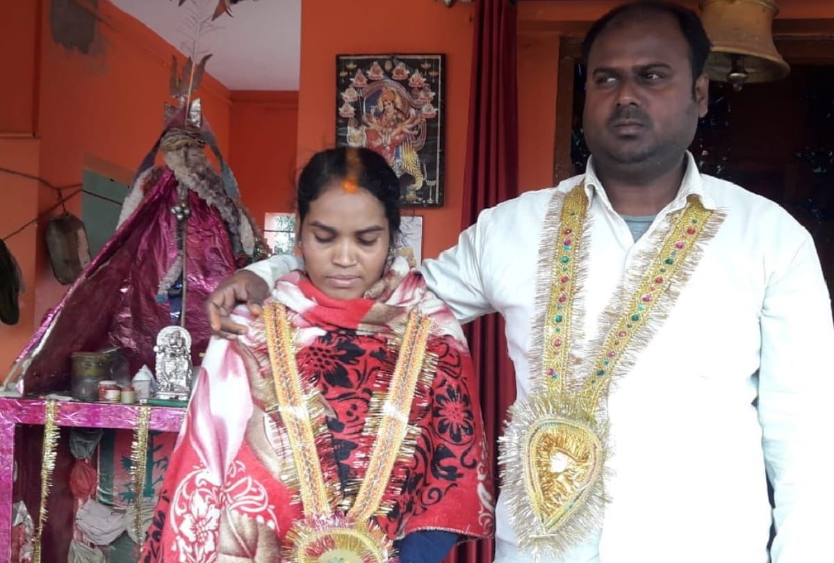 Couple marriage in police station at sant kabir nagar