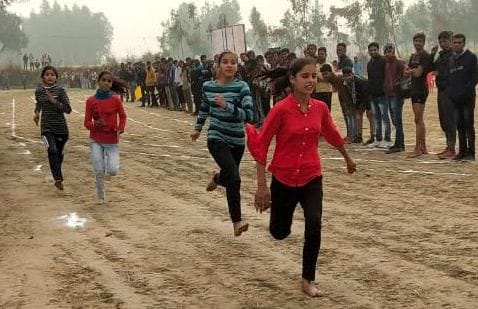 Armaan and Shivani topped the 100 meter race