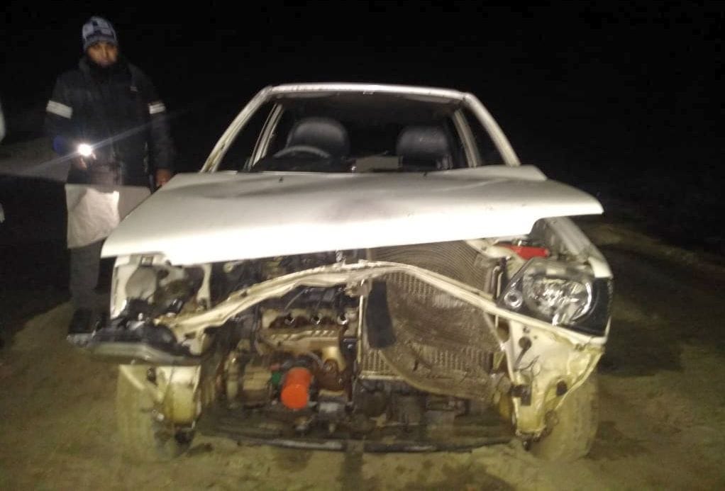 The couple's car fell into the canal, no clue of the wife