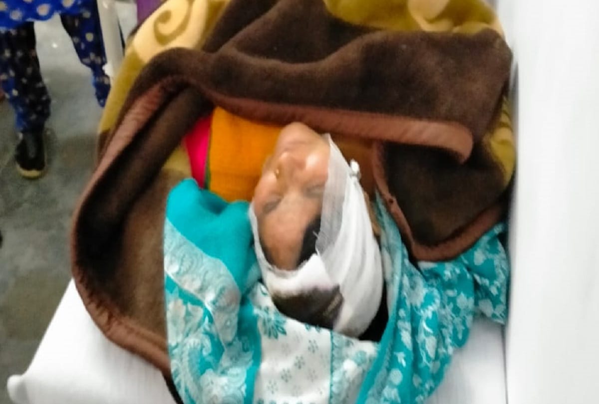 clash between two sides over children dispute in meerut