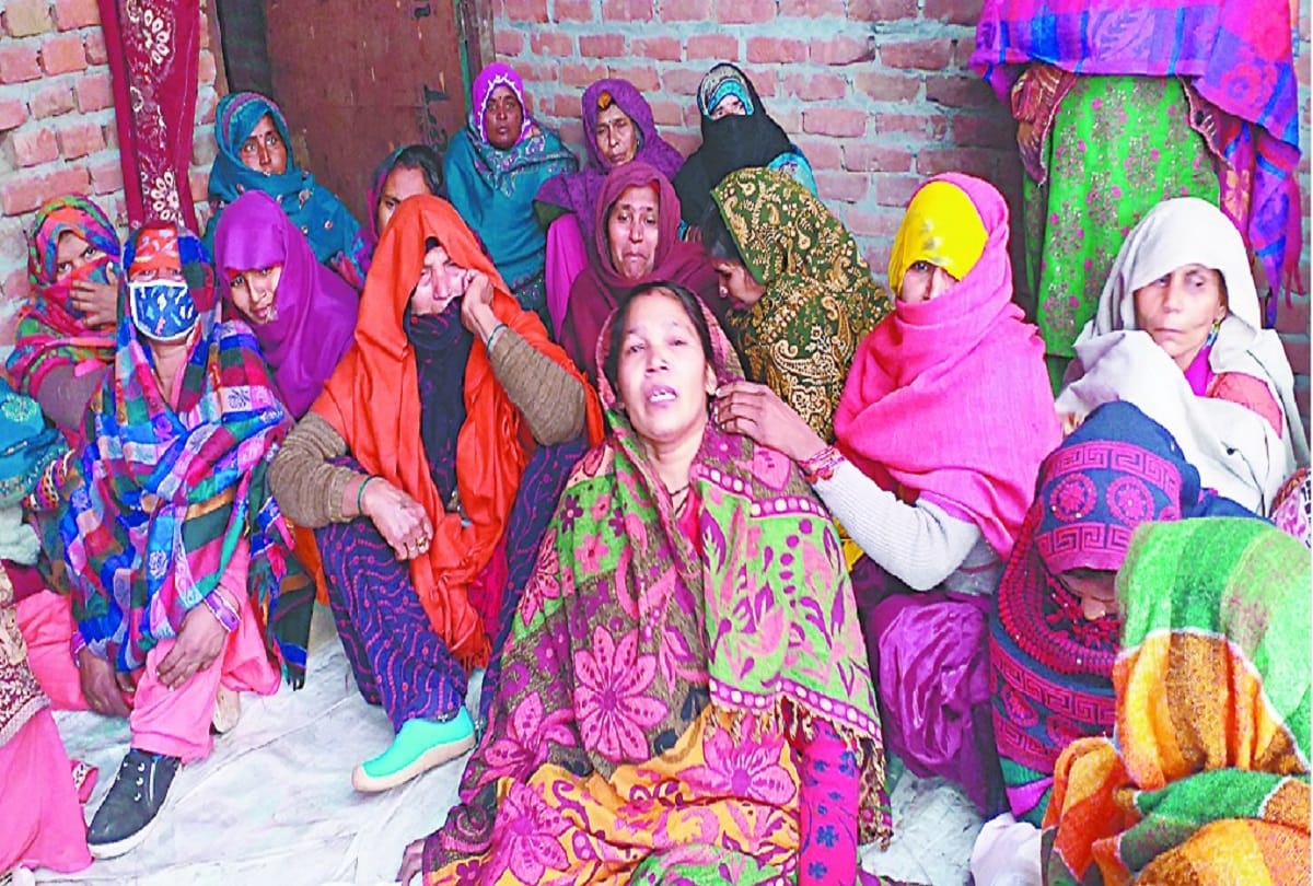 bulandshahr Poisonous Liquor Case Five pyre burnt together in the village People too inconsolable