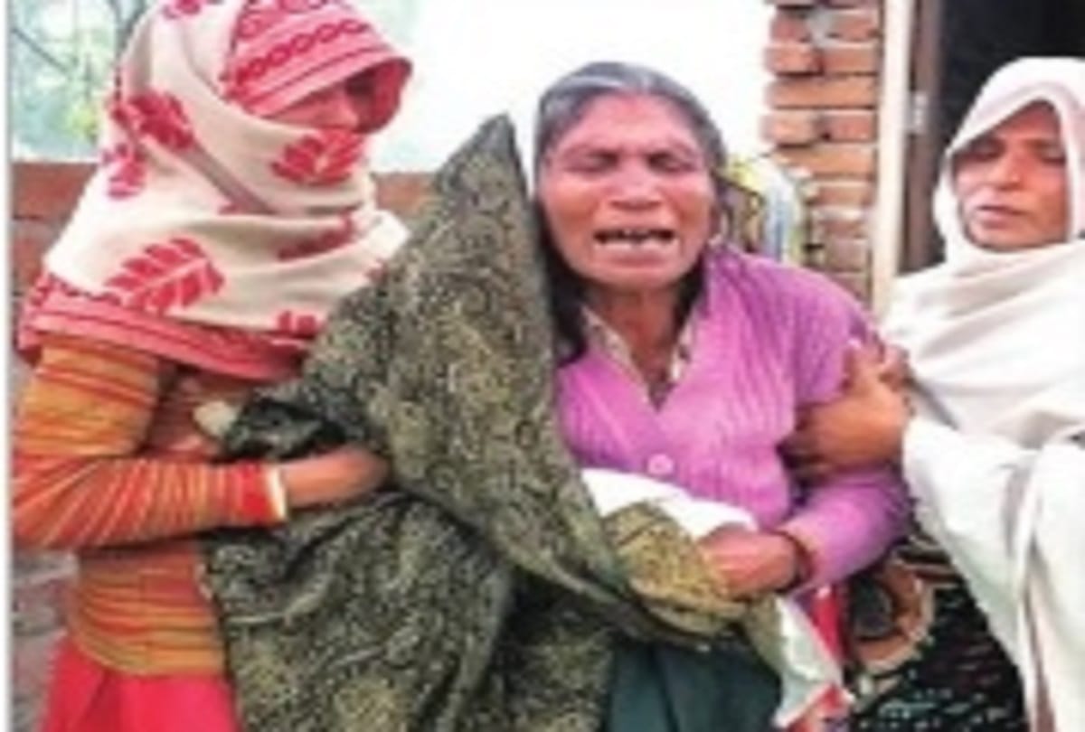 bulandshahr Poisonous Liquor Case Five pyre burnt together in the village People too inconsolable