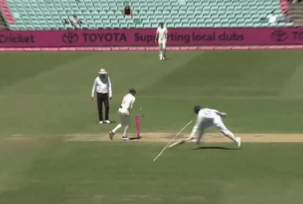 india vs australia, 3rd test three indian batsman have been runout in an innings