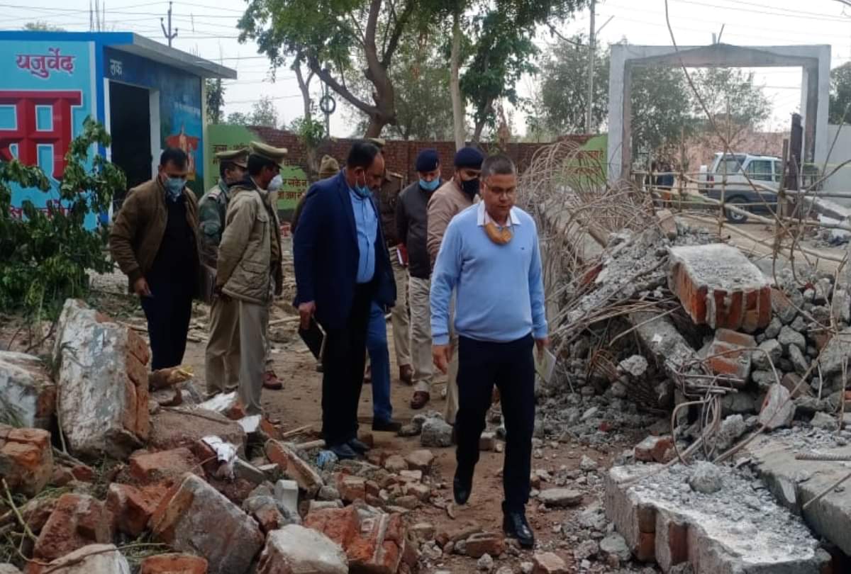 Muradnagar Incident News: Muradnagar Cremation Ground Accident News File made after October, signature before 30 September