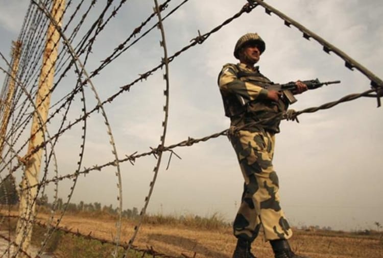 BSF has arrested six Pakistani intruders from border