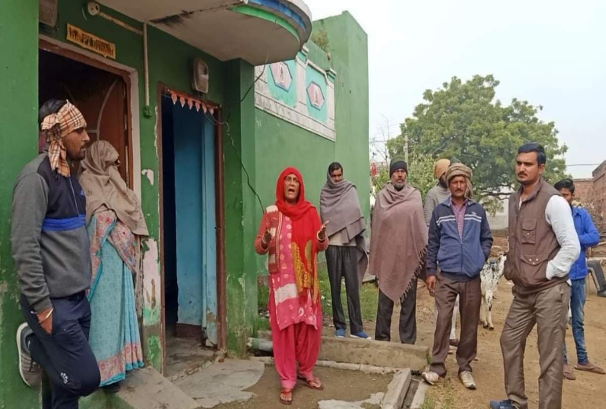 honey trap Ex-soldier caught in Anushka fake ID honey trap Pakistani women are trapped in love trap