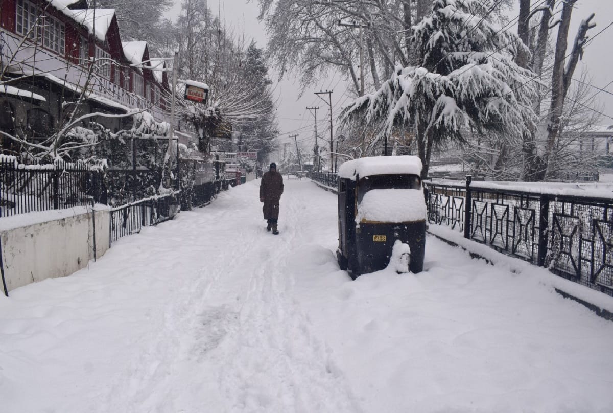 Weather Forecast Today Update in Jammu Kashmir News snowfall in kashmir