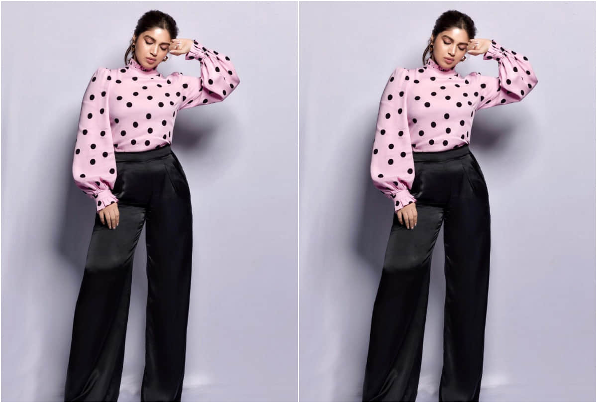 bhumi pednekar wear pink polka dot top with flared pants look extremely stunning