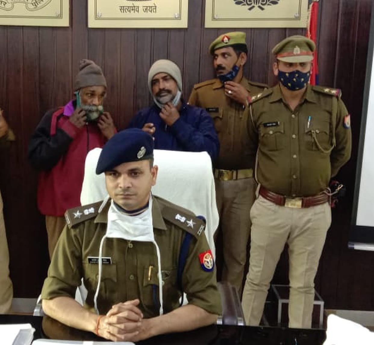 Caught a bunch of men, two vicious arrested