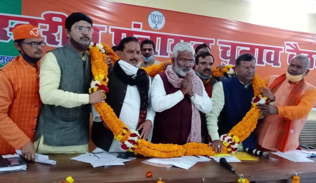 Strengthen activist social equation: Swatantra Dev