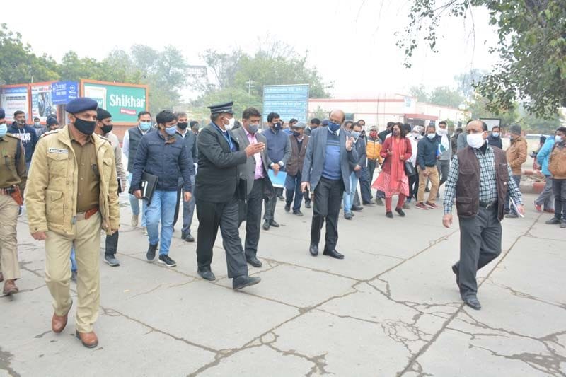 GM instructed to provide better facilities in railway hospital