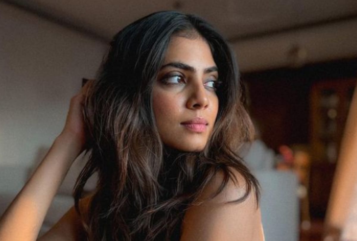 Malavika Mohanan speaks about master petta mohan lal rajinikanth in shukla paksh with pankaj Shukla