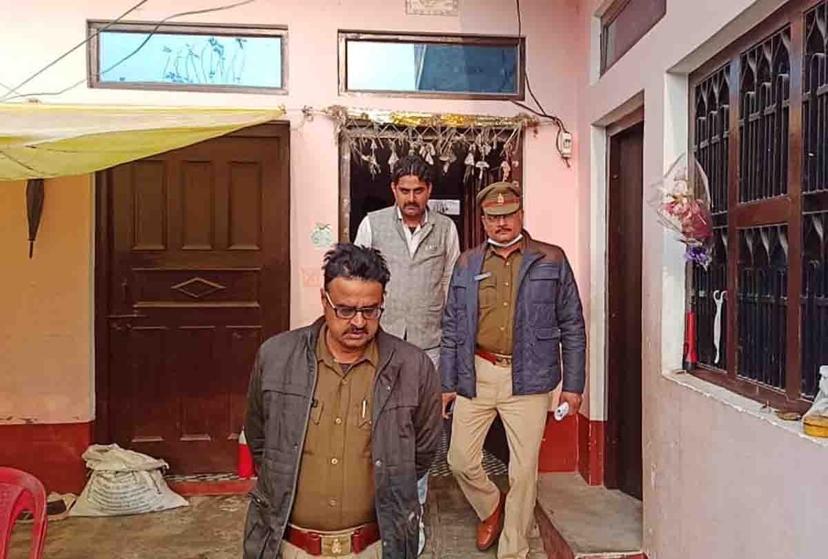 Thieves flew 15 lakh by holding sweet businessman's family hostage in Unnao, UP