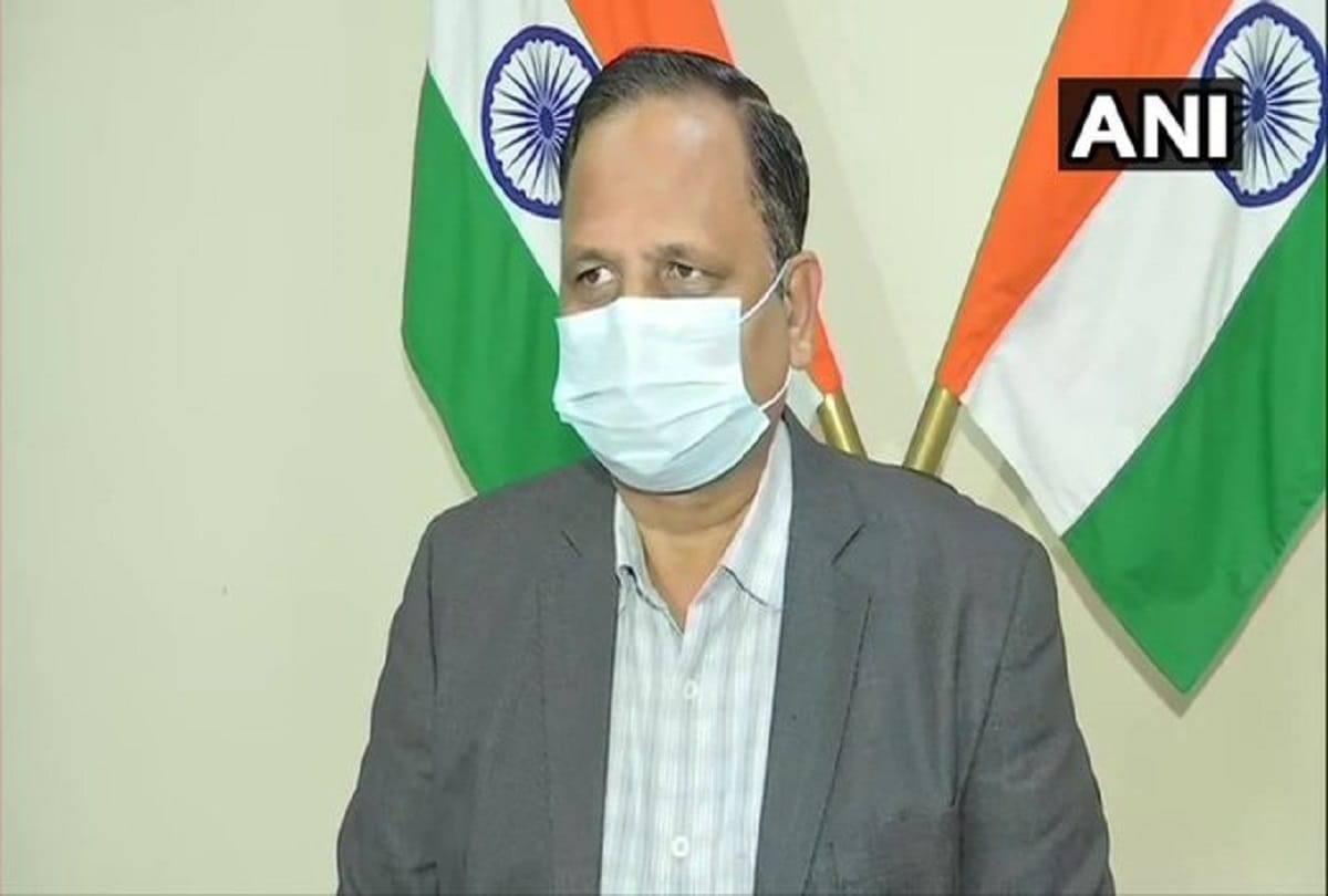 Health Minister Satyendra jain appeals to maintain precautions amidst decreasing corona cases in Delhi