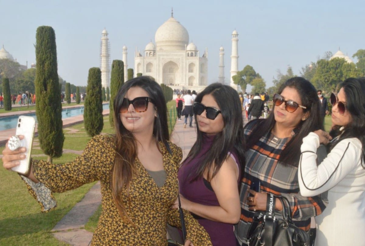 Work At Tajmahal Dayana Bench Update News
