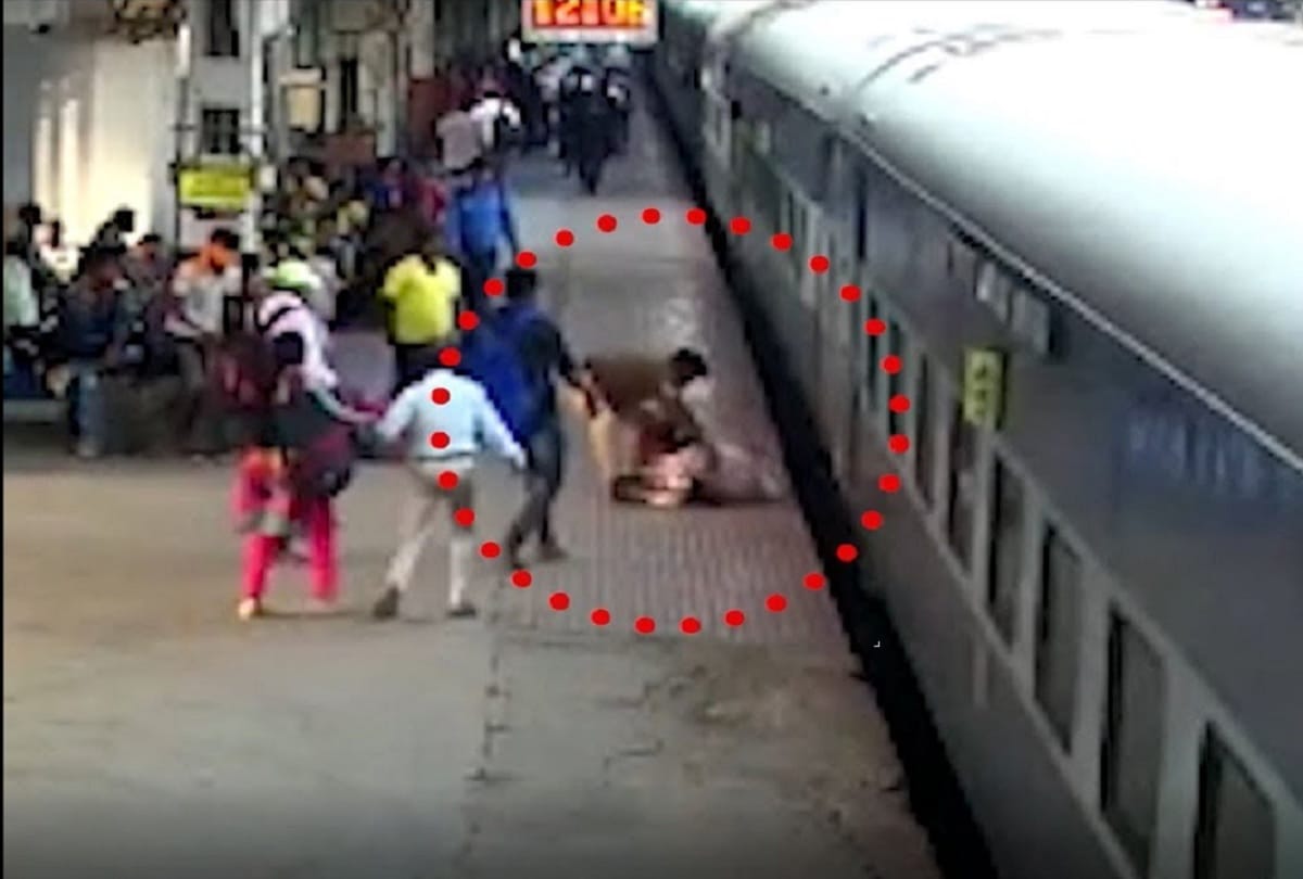 Thane : woman Was about to falling under the moving train, RPF jawans saved her life