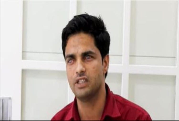 Success Story Of Ias Rakesh Sharma Who Passed Upsc Without Eyes In