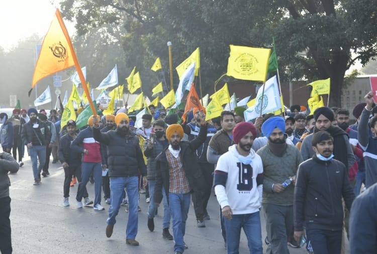 Rally organized in chandigarh in favor of farmers 