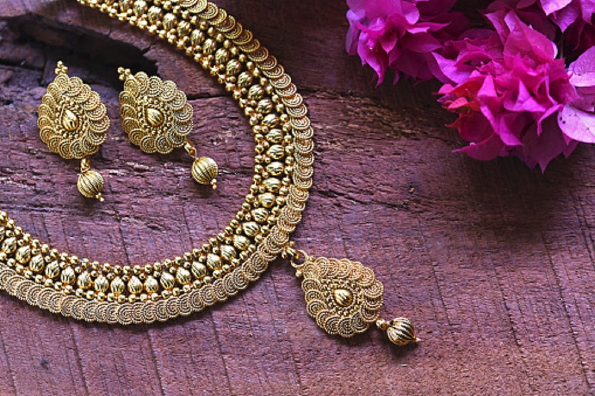 Gold Silver Price Today 6 august 2021 Gold tumbles Rs 283 silver declines by Rs 661
