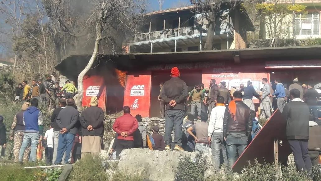 nakrod fire inccident in hardware shop