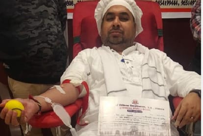 Lucknow: Blood donation and free medical check-up camp at Shiv Shanti Sant Asaudram Ashram, 750 people conducted tests