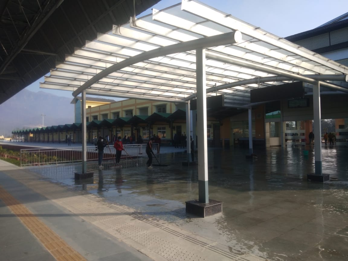 Rail to levy fee for boarding, alighting at redeveloped stations; suburban train passengers exempted