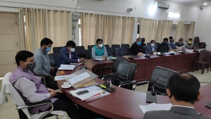 Bird Flu News: Varanasi Administration alert on bird flu Dana will not be able to feed migratory birds in Ganga