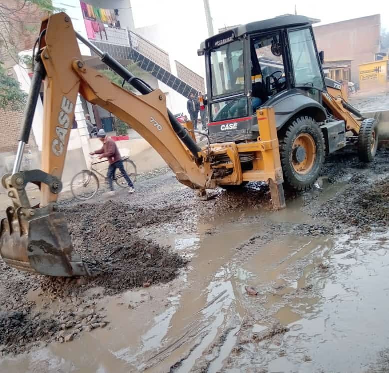 jcb garji