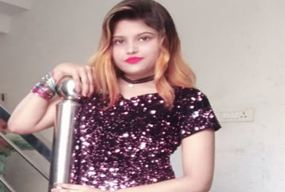 Pratishtha Thakur get Miss World Wide Diva Award