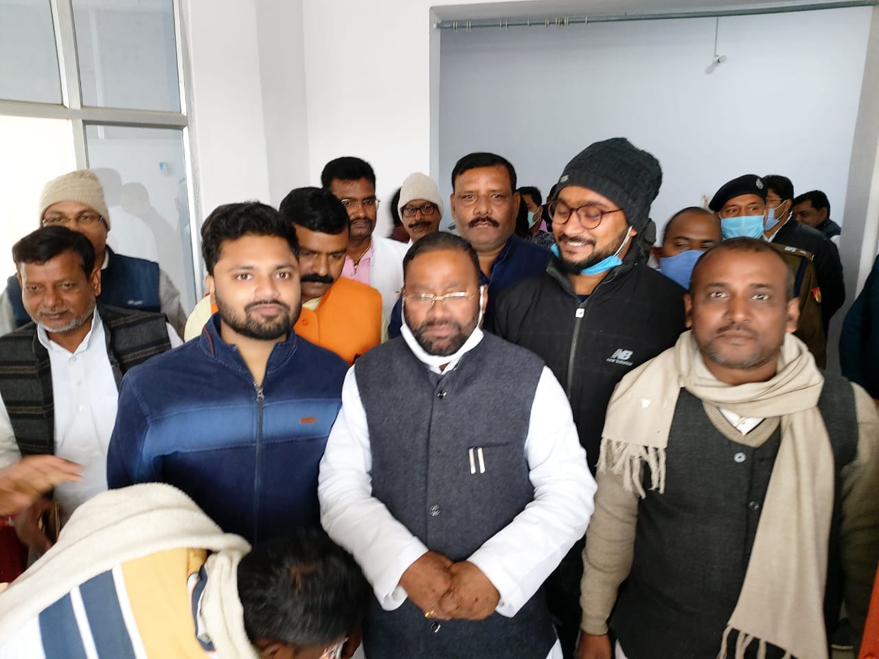 भदोही में स्वामी प्रसाद मौर्य व अन्य