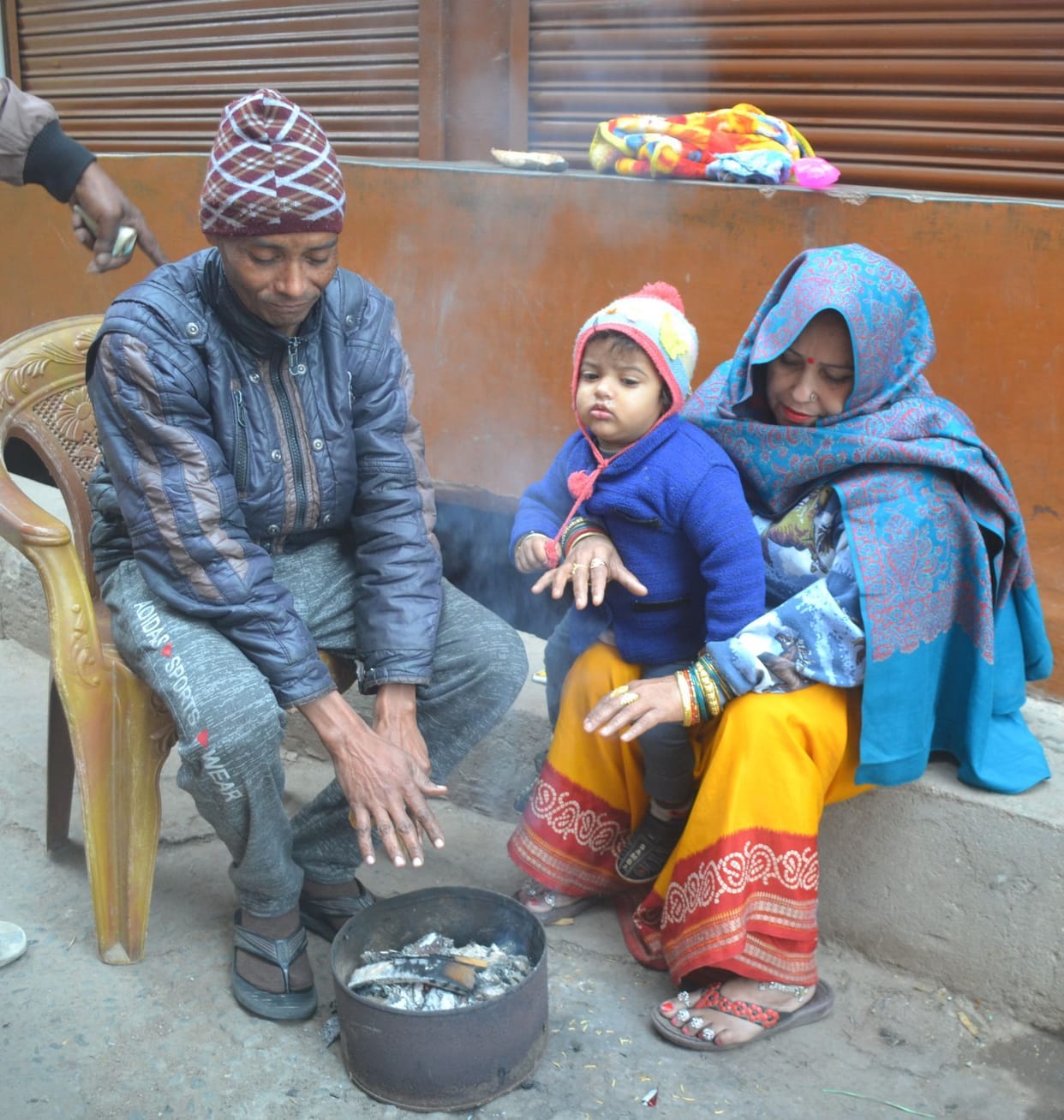 Violent winds shook, life affected