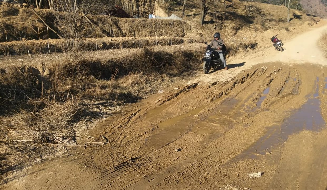 villagers have been looking for asphalt on the Marsoli-Simalkot road For nine years