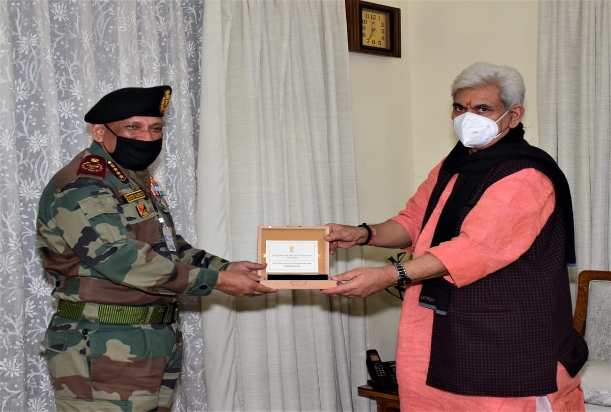 Chief of Defence Staff General Bipin Rawat with Lieutenant General YK Joshi met Lieutenant Governor Manoj Sinha at Raj Bhawan in Jammu
