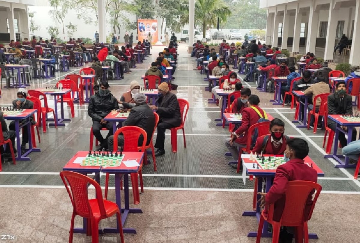 chess competition Inauguration of three day organized under Gorakhpur Festival