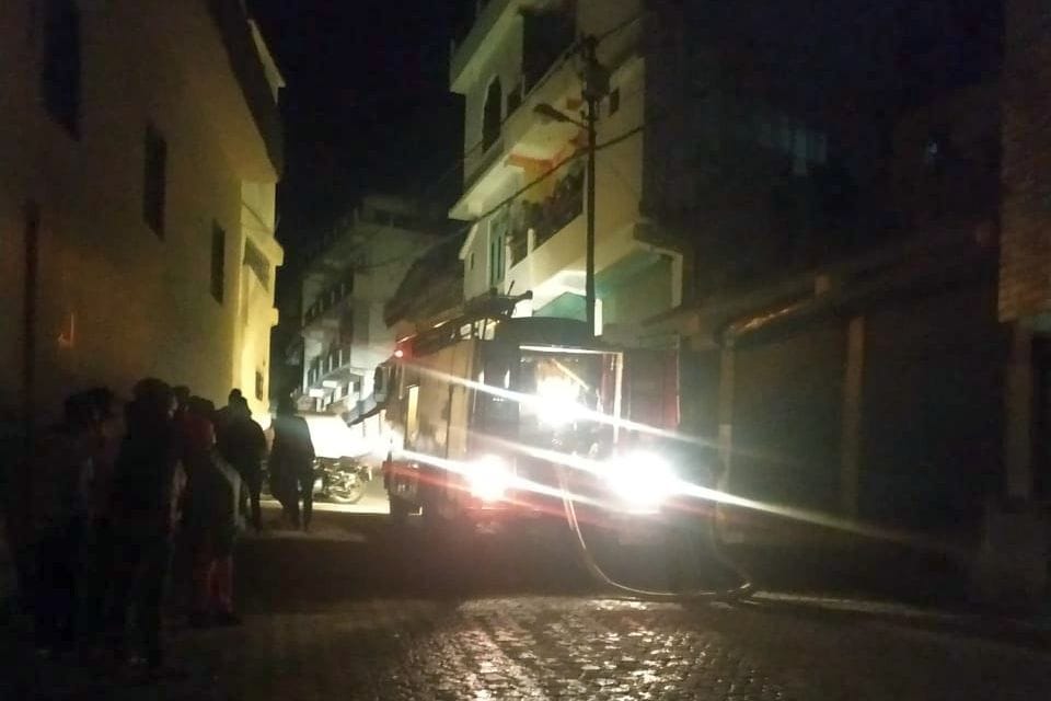 Two-storey house caught fire