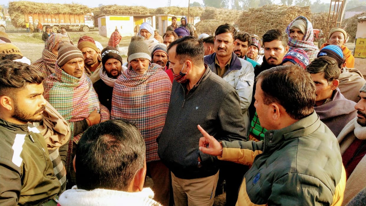 Farmers jammed due to lack of sugarcane