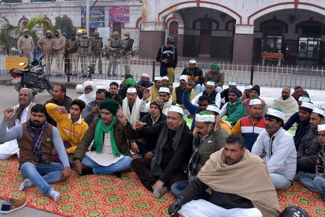 The workers of Bakiu Tomar staged a sit-in