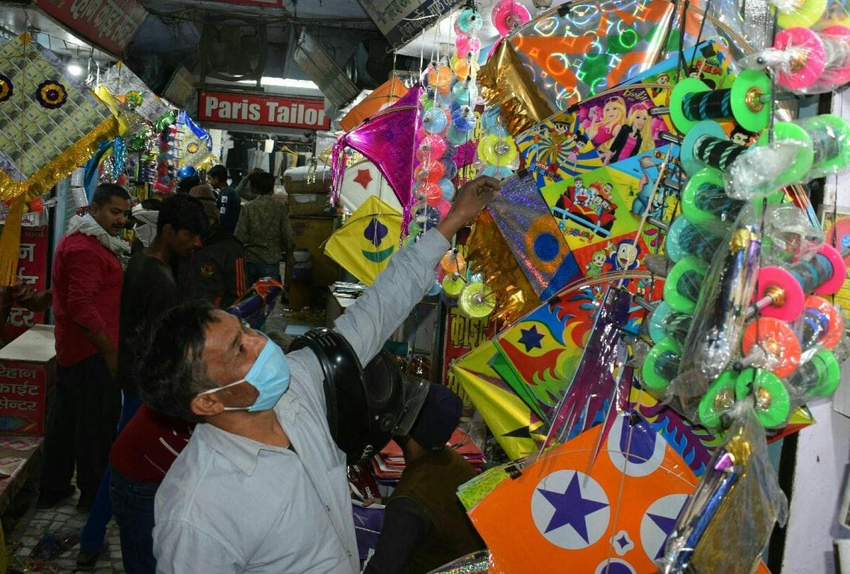 makar sankranti 2021 colourful kites hit markets ahead of Makar Sankranti festival in agra
