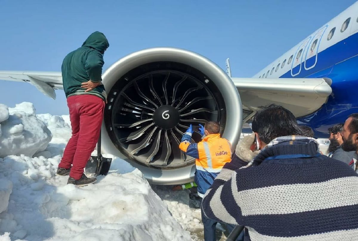 IndiGo plane comes close to snow mound in Srinagar all passengers deboarded