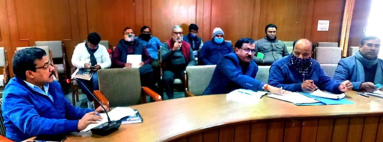 Action if employees do not feed in two days