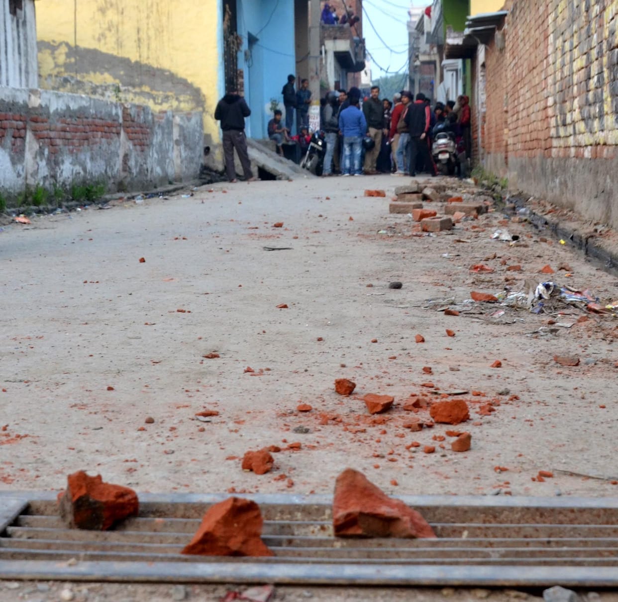 Public facing scavengers
