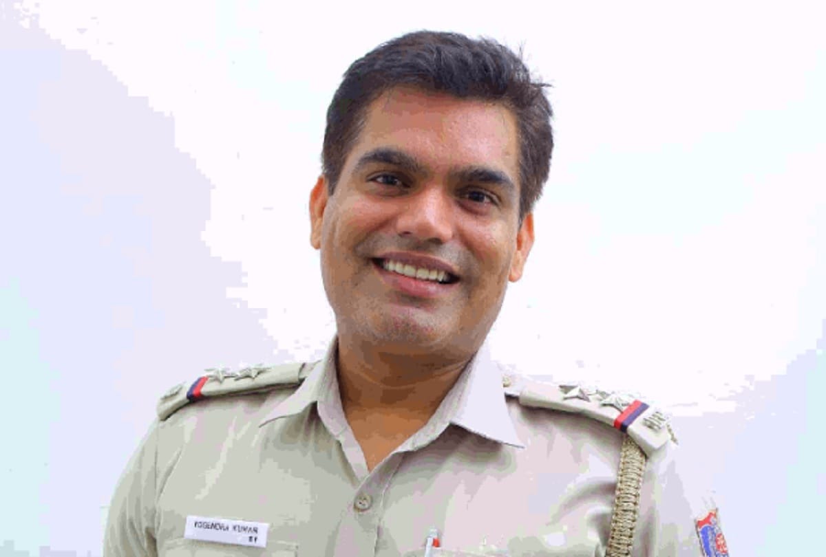 Tughlaq Road PS SI Yogendra Kumar helps in sending back lost girl to her parents in Bihar