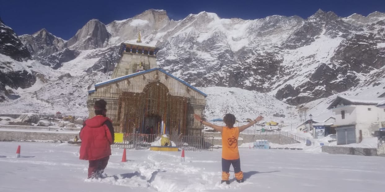 uttarakhand news :  four fit snow in kedarnath dham, watch beautiful photos