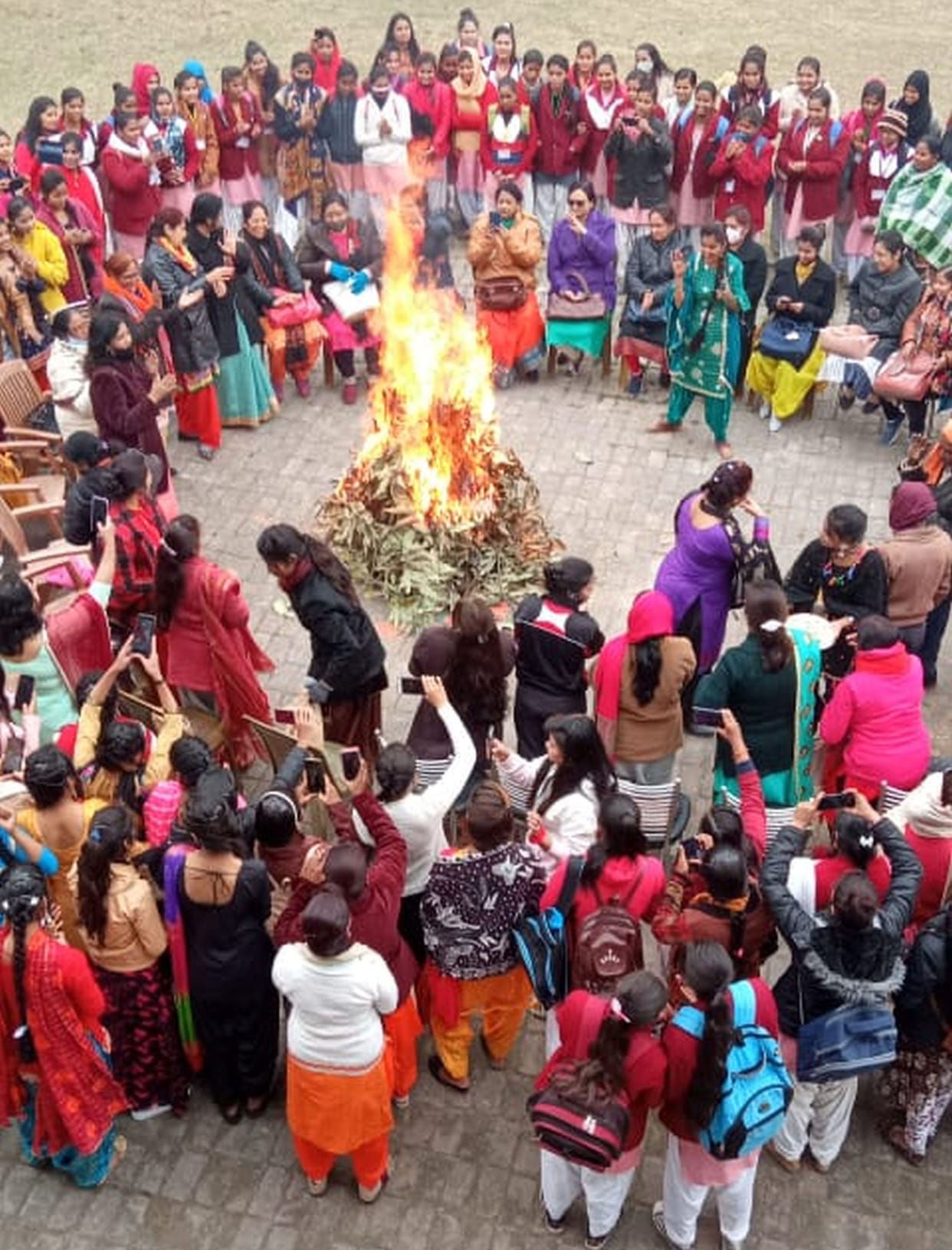 Lohri celebrated in Gyanasthali college