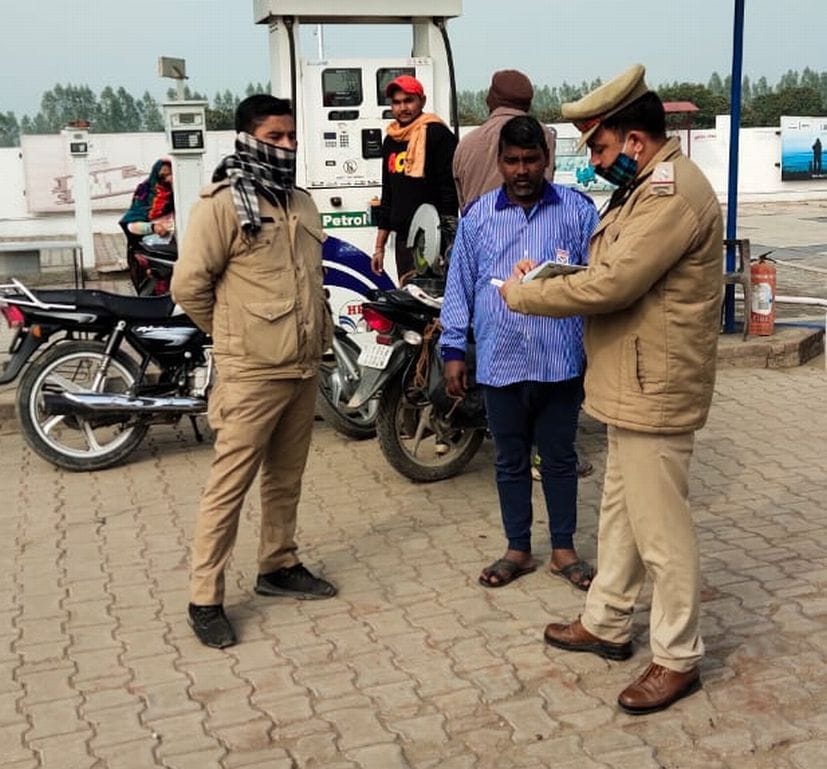 Police Takes a Look to CCTV of Petrol Pumps