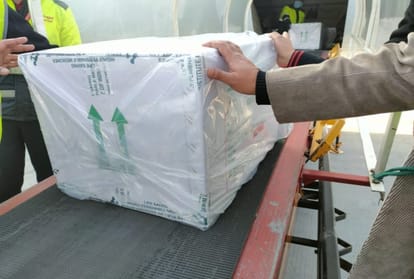 covid vaccine will arrive at airport today Varanasi